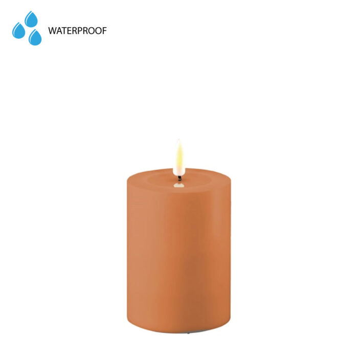 DELUXE HOMEART LED CANDLE REAL FLAME CARAMEL Ø7.5CM x 10CM OUTDOOR